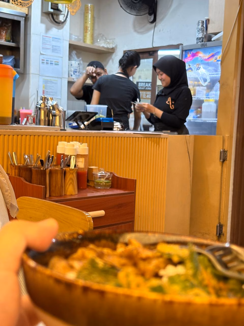 Cara memilih kasir rumah makan yang tepat untuk usaha kuliner